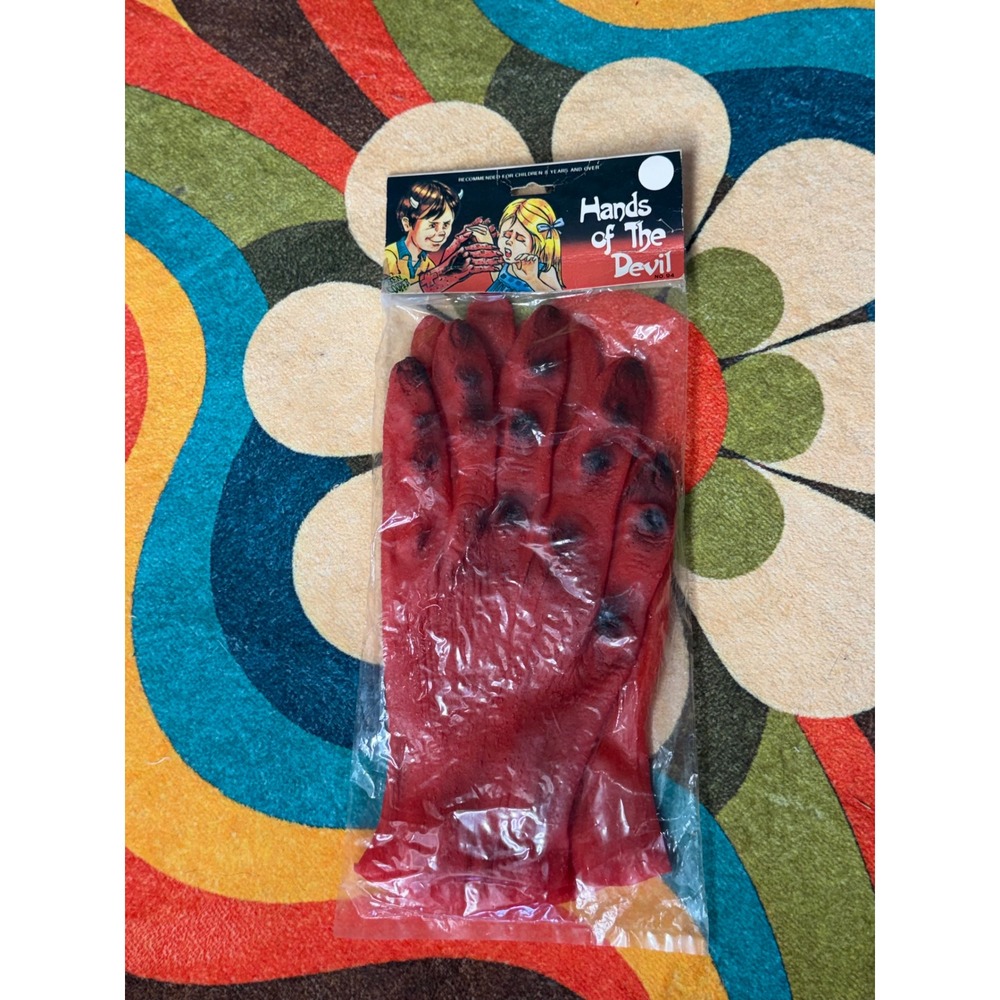 Vintage 1981 Ben Cooper Hands of The Devil Costume Gloves Red Horror New No. 64
